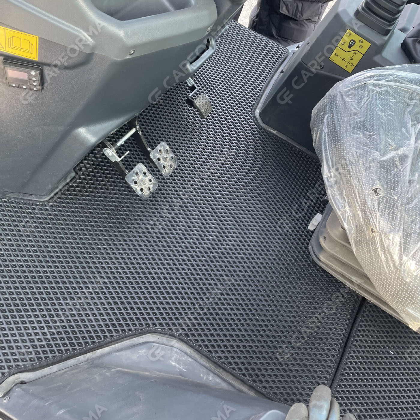 Ворсовые коврики на Спецтехника Экскаватор-погрузчик Cukurova 888  в Тамбове