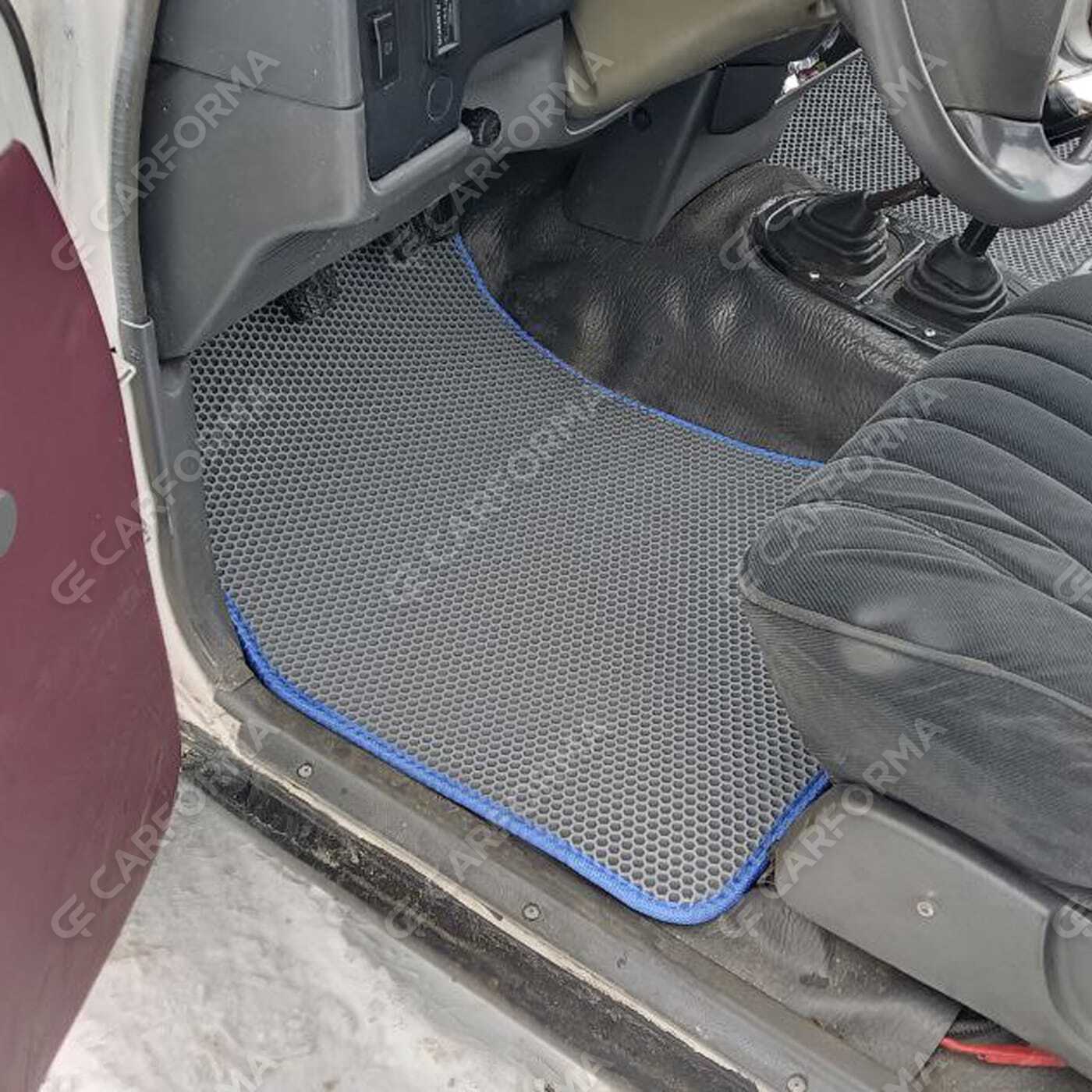 Ворсовые коврики на Toyota Hilux V 1988&nbsp;-&nbsp;1997 в Тамбове