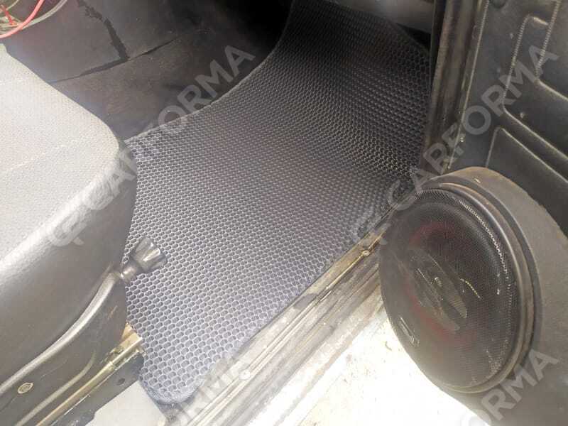 Коврики на Lada (ВАЗ) 2101, 2102, 2103, 2104, 2105, 2106, 2107 1970&nbsp;-&nbsp;2012 в Тамбове
