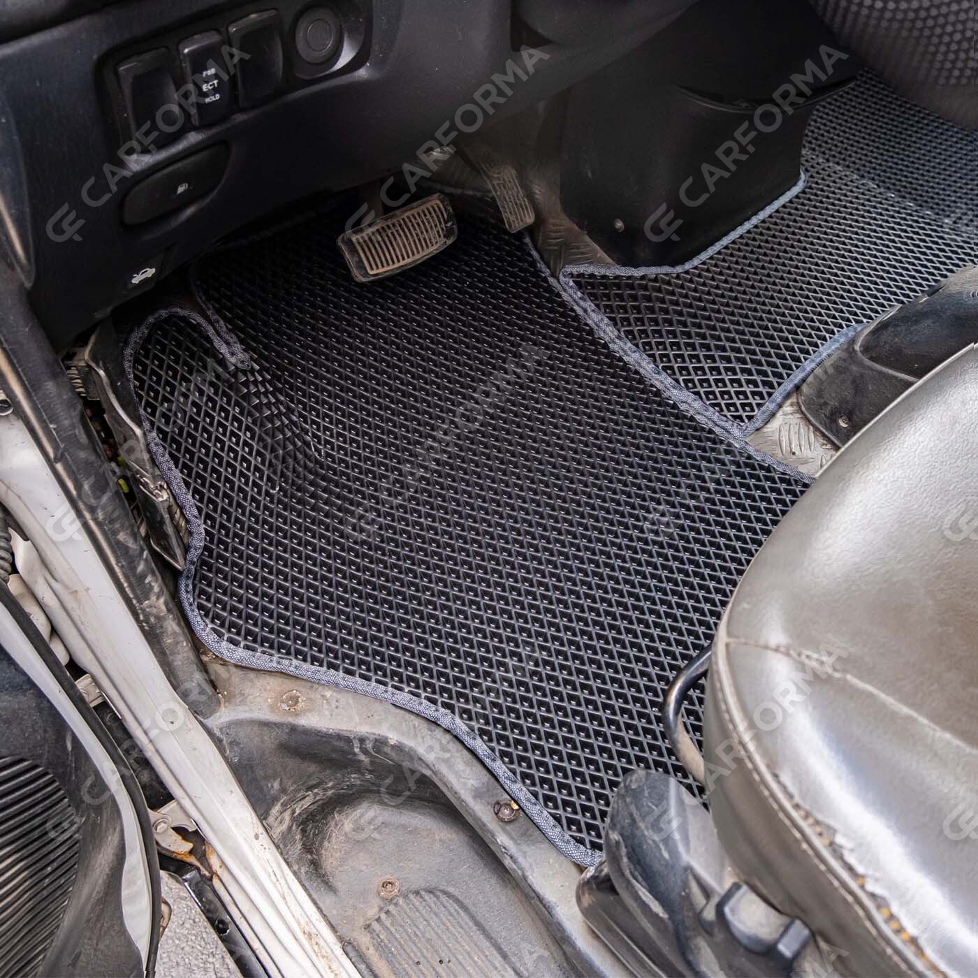 Коврики на Hyundai H1 I 1996&nbsp;-&nbsp;2007 в Тамбове