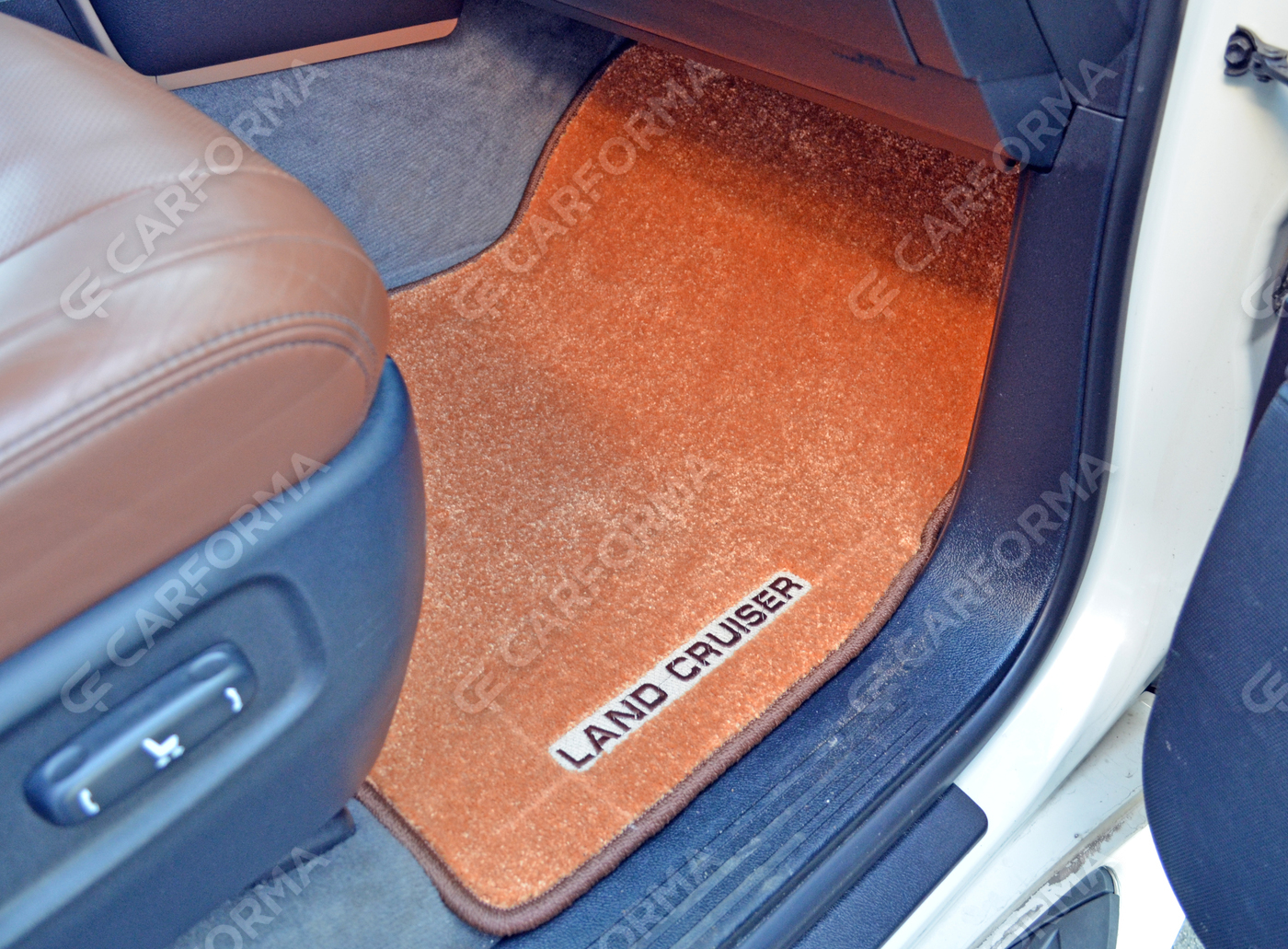 Ворсовые коврики на Toyota Land Cruiser 200 2007&nbsp;-&nbsp;2021 в Тамбове