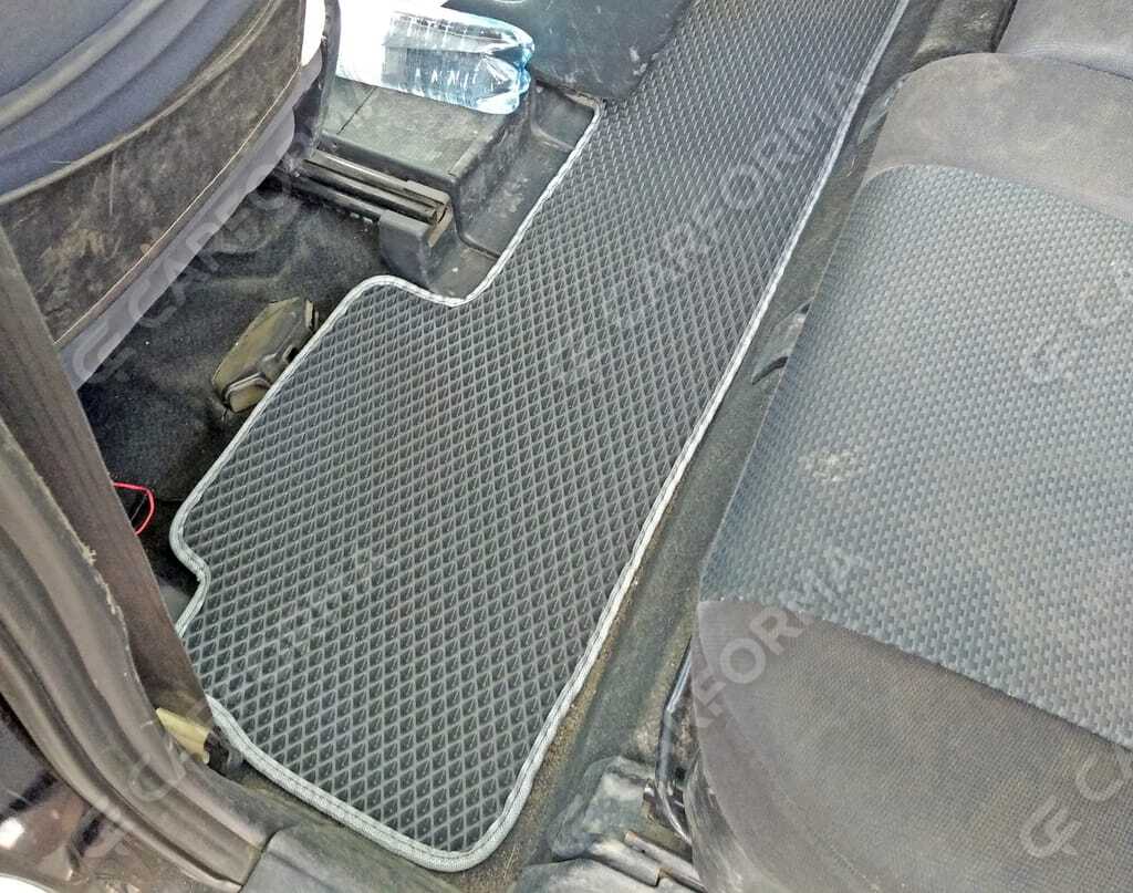 Ворсовые коврики на Toyota Wish I 2003&nbsp;-&nbsp;2009 в Тамбове