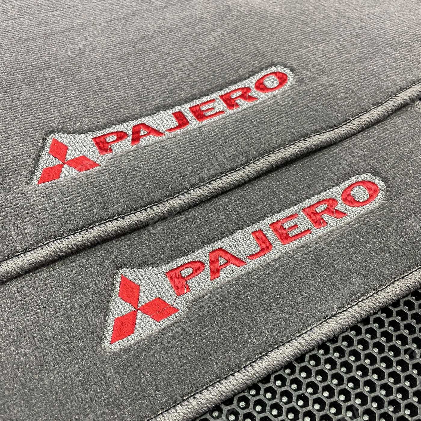 Ворсовые коврики на Mitsubishi Pajero II 1990&nbsp;-&nbsp;2000 в Тамбове