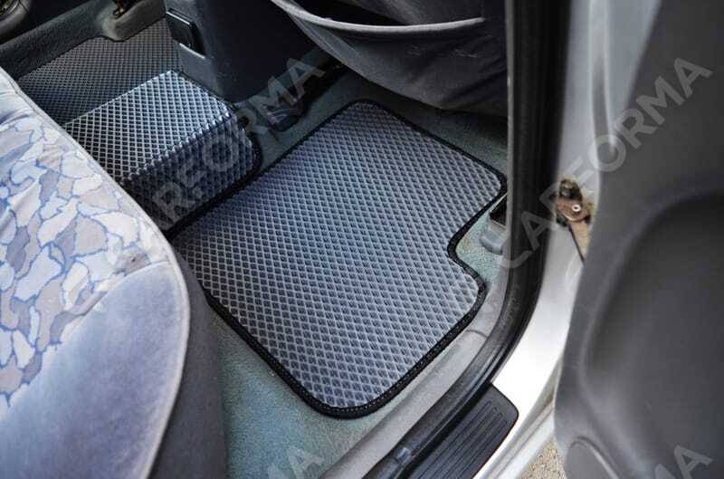 Ворсовые коврики на Toyota Avensis I 1997&nbsp;-&nbsp;2002 в Тамбове