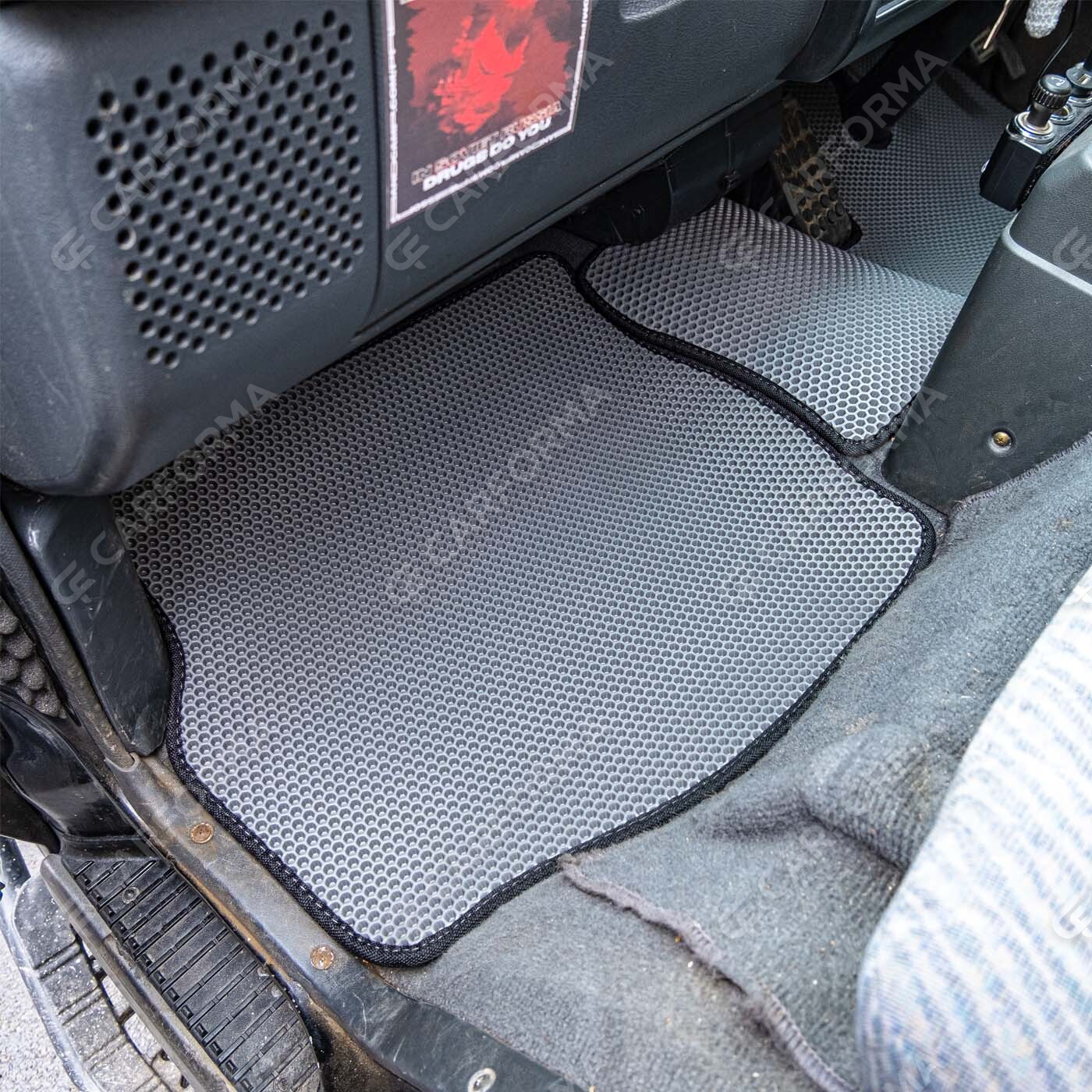 Ворсовые коврики на Mitsubishi Delica 3 1986&nbsp;-&nbsp;1999 в Тамбове