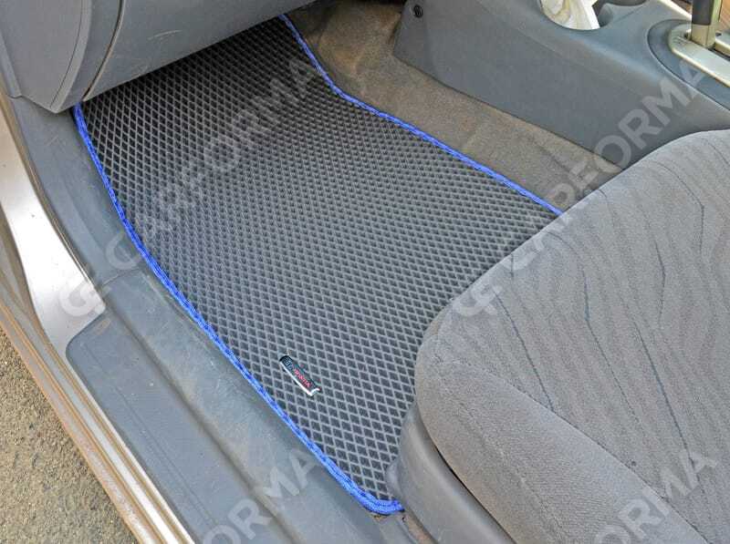 Ворсовые коврики на Honda Civic VII 4d 2000&nbsp;-&nbsp;2006 в Тамбове