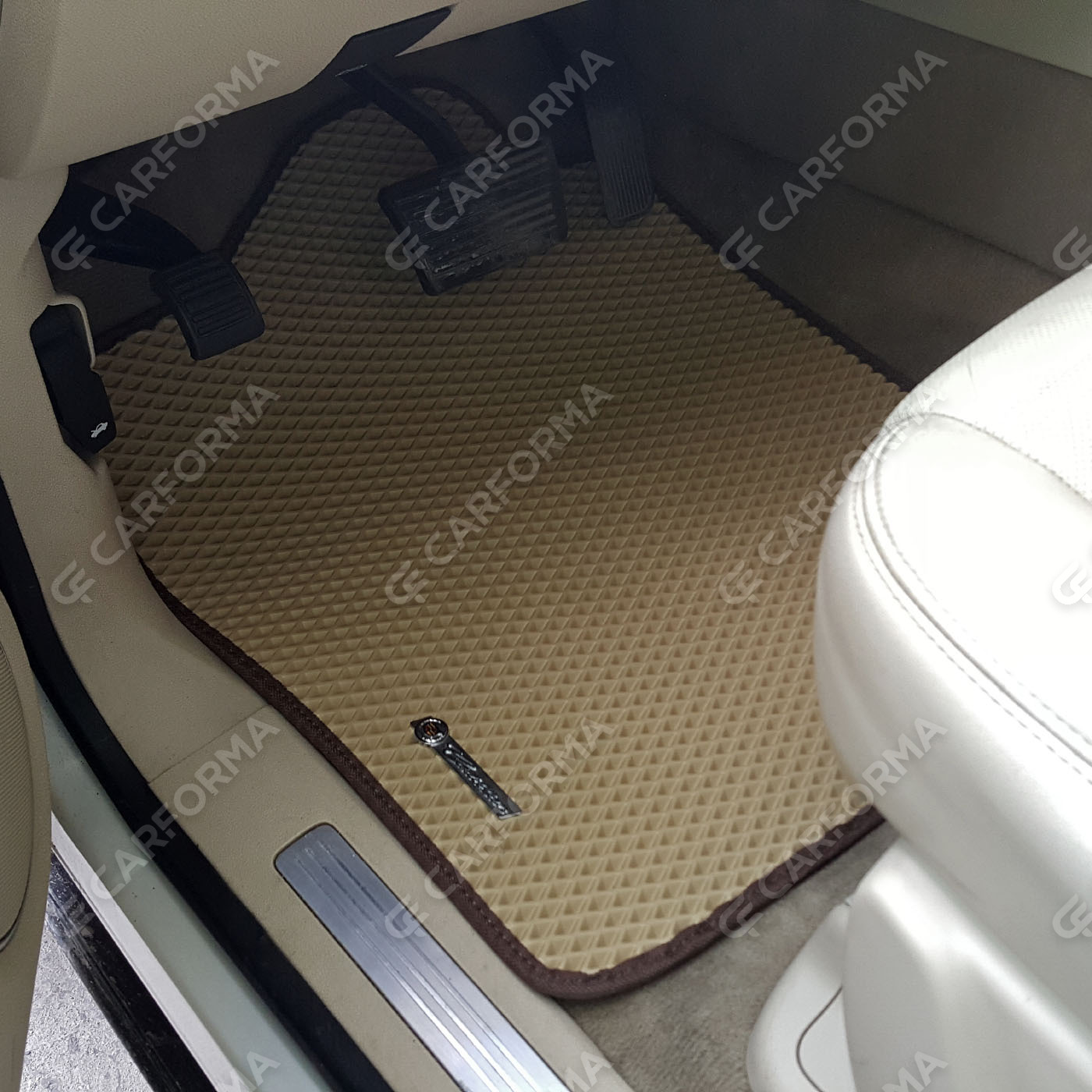 Коврики на Cadillac Escalade III 2007&nbsp;-&nbsp;2015 в Тамбове