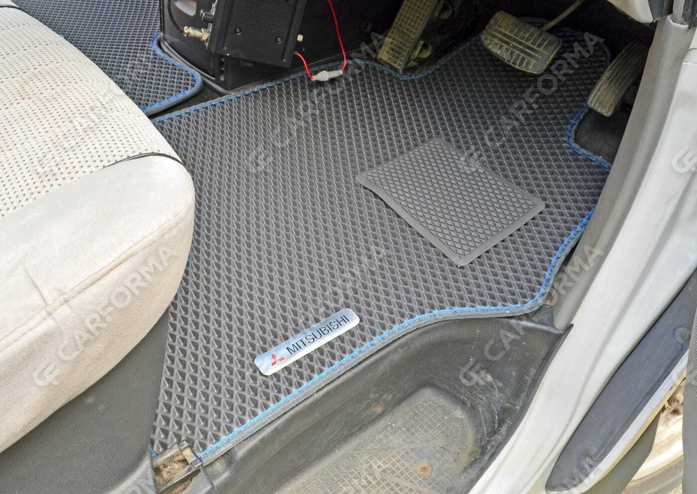 Ворсовые коврики на Mitsubishi Delica 4 1994&nbsp;-&nbsp;2007 в Тамбове