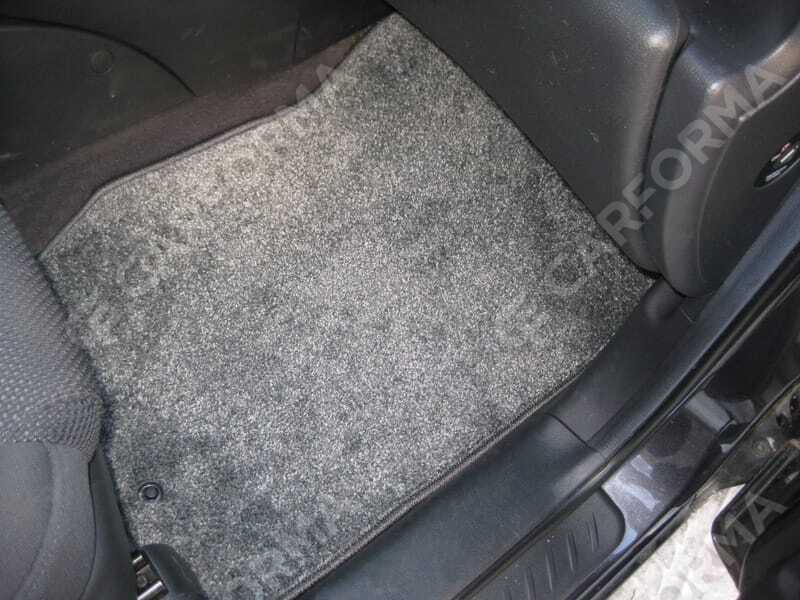Ворсовые коврики на KIA Carens II 2006&nbsp;-&nbsp;2012 в Тамбове