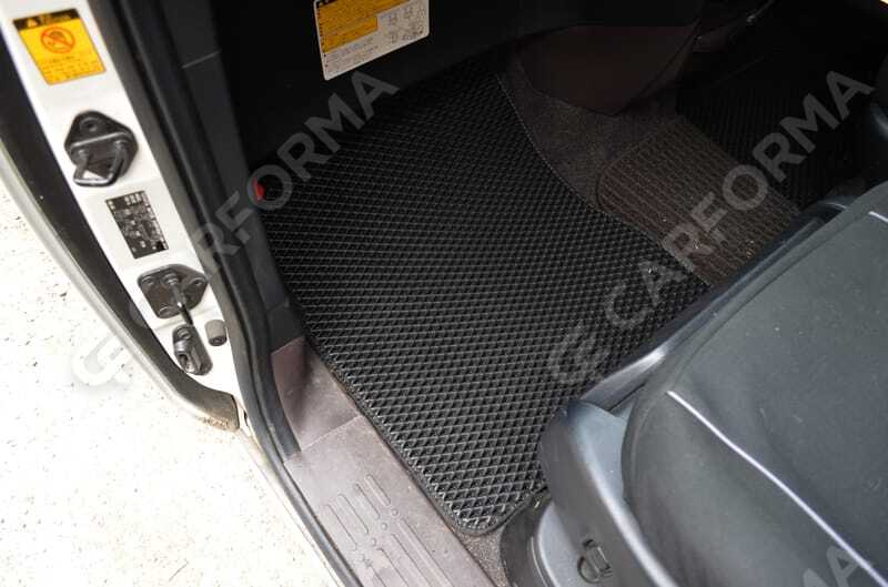 Ворсовые коврики на Toyota Porte II 2012&nbsp;-&nbsp;2020 в Тамбове