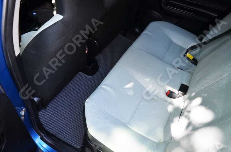 Ворсовые коврики на Toyota Prius C 2011&nbsp;-&nbsp;2021 в Тамбове
