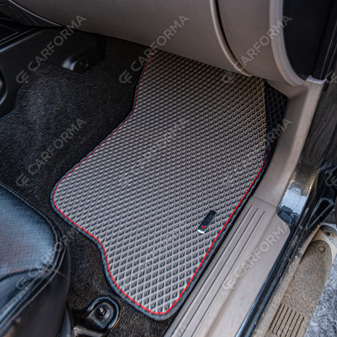 Ворсовые коврики на Mitsubishi Montero Sport II 2008&nbsp;-&nbsp;2016 в Тамбове