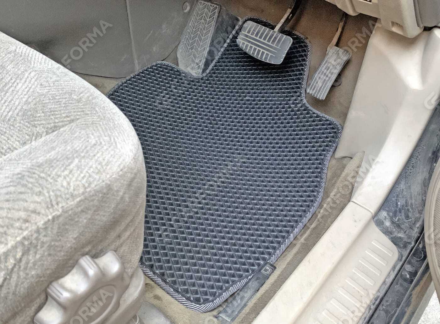 Ворсовые коврики на Mitsubishi Chariot Grandis 1997&nbsp;-&nbsp;2003 в Тамбове