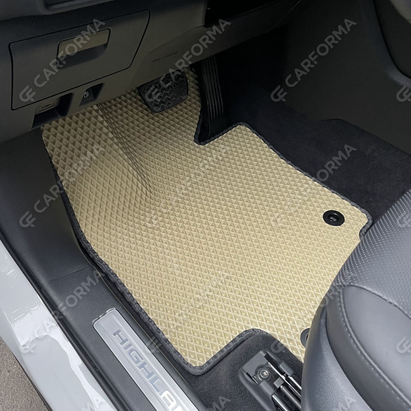 Коврики на Toyota Crown Kluger 2021&nbsp;-&nbsp;2026 в Тамбове