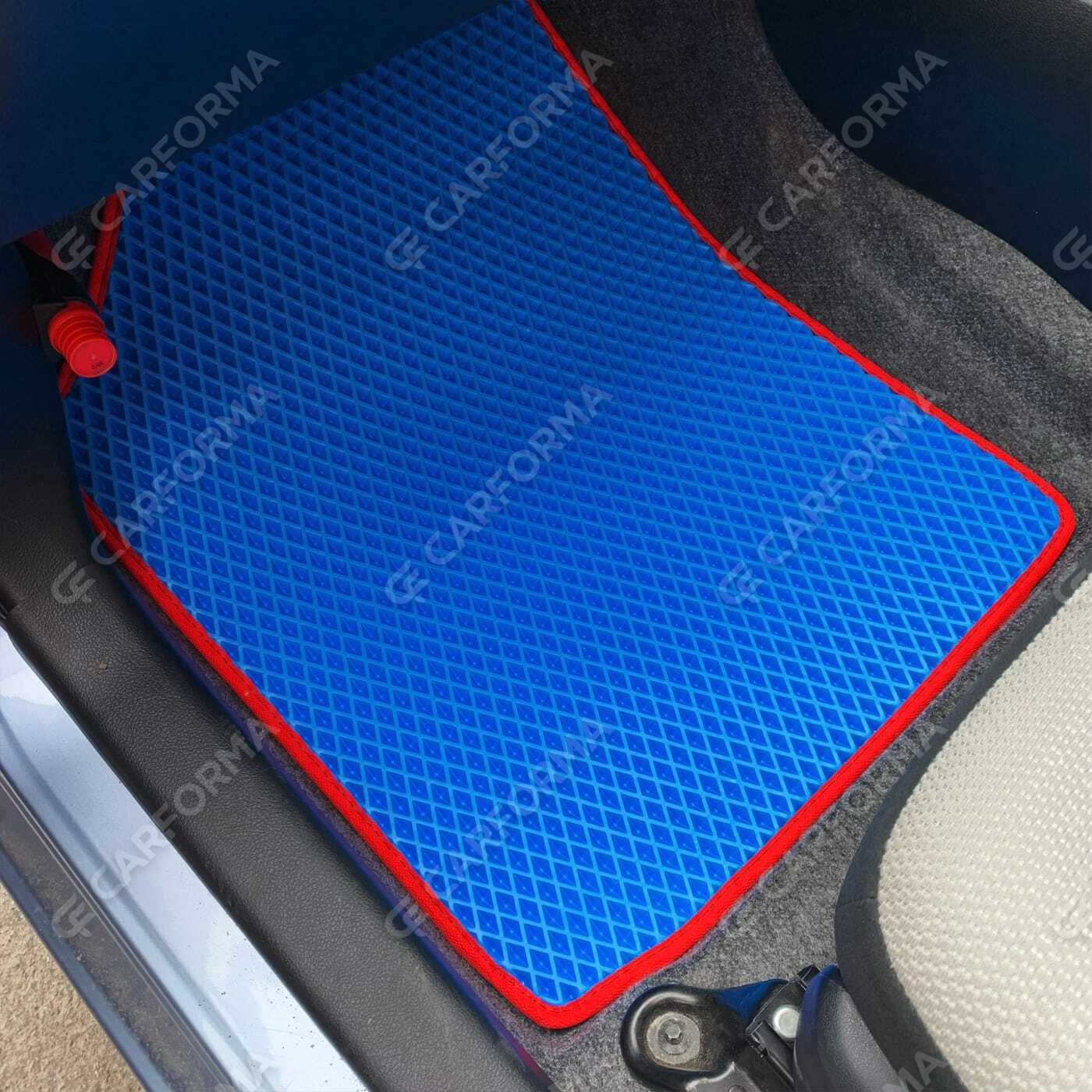 Ворсовые коврики на Toyota Vitz III 2010&nbsp;-&nbsp;2020 в Тамбове