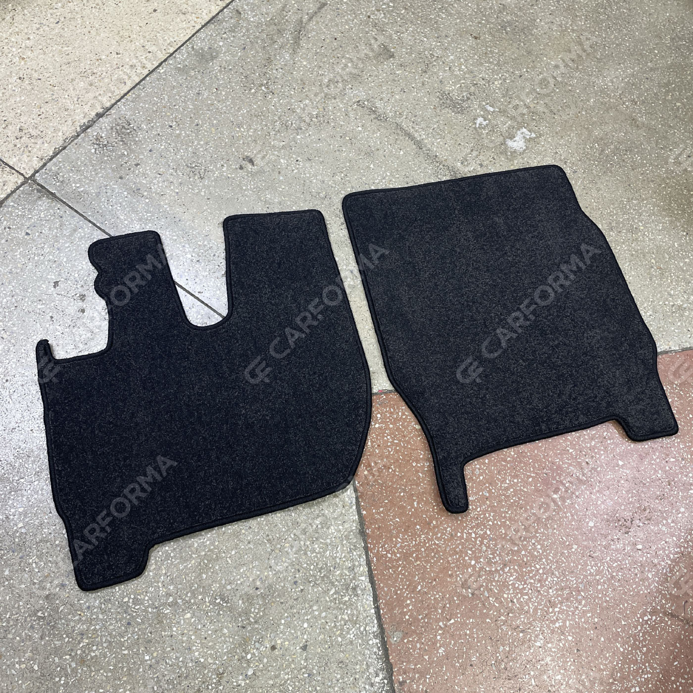 Ворсовые коврики на Hongyan SAIC-IVECO Genlyon кабина C500 2023&nbsp;-&nbsp;2026 в Тамбове