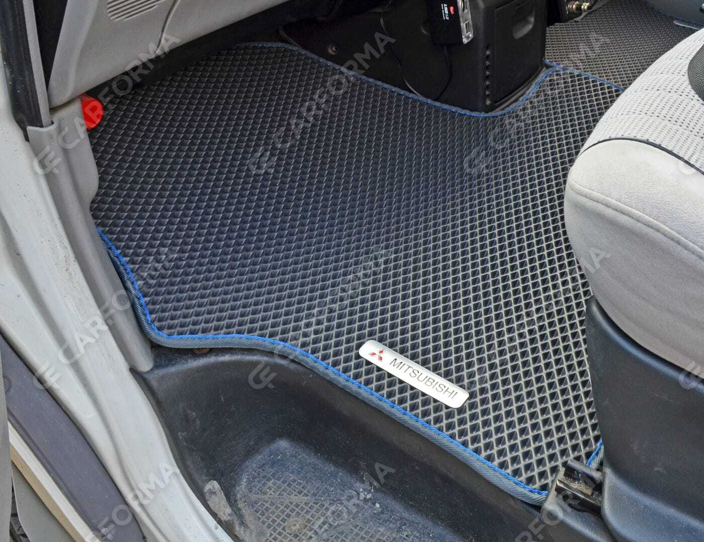 Ворсовые коврики на Mitsubishi Delica 4 1994&nbsp;-&nbsp;2007 в Тамбове