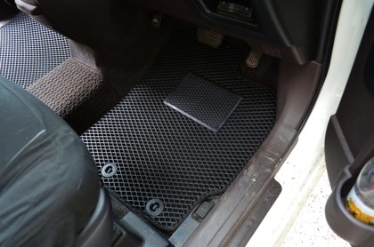 Ворсовые коврики на Toyota Porte II 2012&nbsp;-&nbsp;2020 в Тамбове