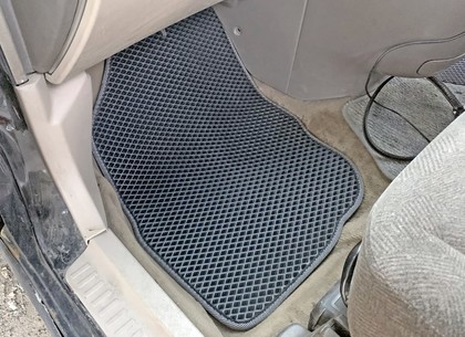 Ворсовые коврики на Mitsubishi Chariot Grandis 1997&nbsp;-&nbsp;2003 в Тамбове