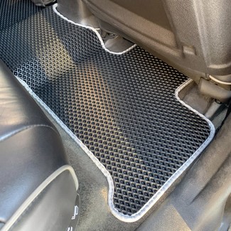 Ворсовые коврики на Hummer H3 2005&nbsp;-&nbsp;2010 в Тамбове