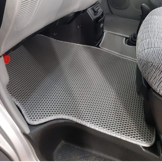 Ворсовые коврики на Mitsubishi Delica 4 1994&nbsp;-&nbsp;2007 в Тамбове