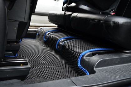 Ворсовые коврики на Toyota Isis 2004&nbsp;-&nbsp;2017 в Тамбове