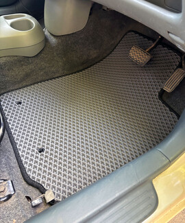 Ворсовые коврики на Toyota Vitz I 1998&nbsp;-&nbsp;2005 в Тамбове