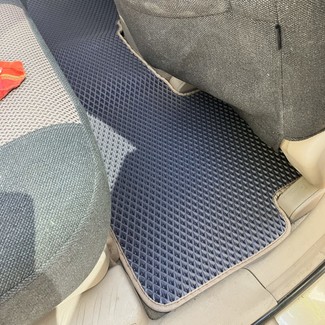 Ворсовые коврики на KIA Carens II 2006&nbsp;-&nbsp;2012 в Тамбове