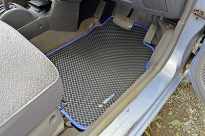 Ворсовые коврики на Nissan March (K11) 1992&nbsp;-&nbsp;2002 в Тамбове