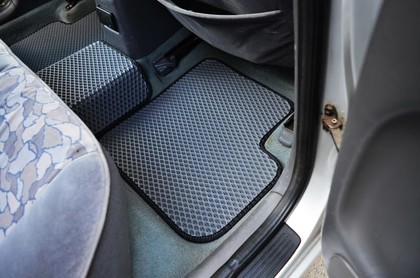 Ворсовые коврики на Toyota Avensis I 1997&nbsp;-&nbsp;2002 в Тамбове