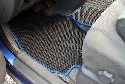 Коврики на Mazda MPV II 1999&nbsp;-&nbsp;2006 в Тамбове