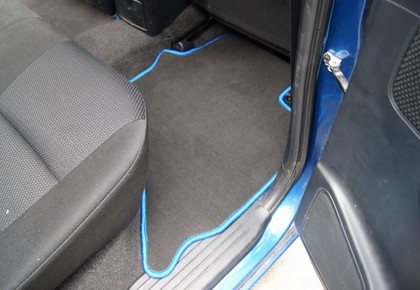 Ворсовые коврики на Toyota Hilux VII 2008&nbsp;-&nbsp;2015 в Тамбове