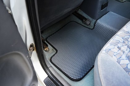 Ворсовые коврики на Toyota Avensis I 1997&nbsp;-&nbsp;2002 в Тамбове