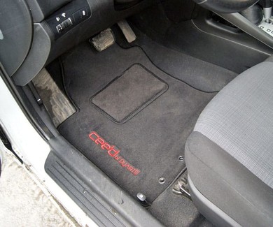 Ворсовые коврики на KIA Ceed I 2007&nbsp;-&nbsp;2012 в Тамбове