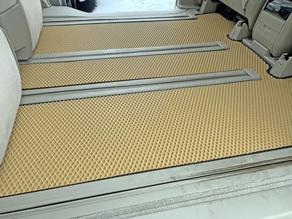 Ворсовые коврики на Toyota Estima III 2006&nbsp;-&nbsp;2019 в Тамбове