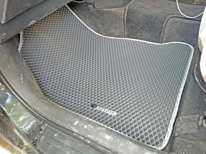 Ворсовые коврики на Toyota Wish I 2003&nbsp;-&nbsp;2009 в Тамбове