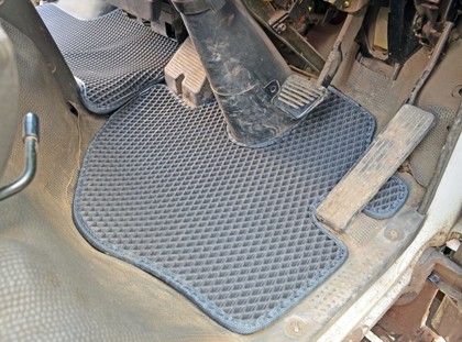 Ворсовые коврики на Isuzu ELF V узкая кабина 1993&nbsp;-&nbsp;2026 в Тамбове