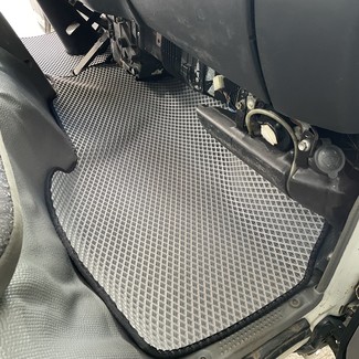 Ворсовые коврики на Isuzu ELF V широкая кабина 1993&nbsp;-&nbsp;2011 в Тамбове