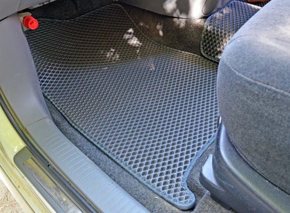 Ворсовые коврики на Toyota Ipsum II 2001&nbsp;-&nbsp;2009 в Тамбове