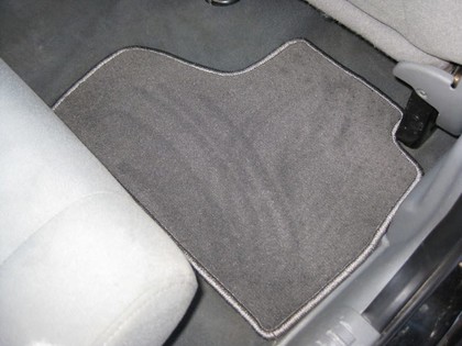 Ворсовые коврики на Jeep Liberty (KJ) 2001&nbsp;-&nbsp;2007 в Тамбове