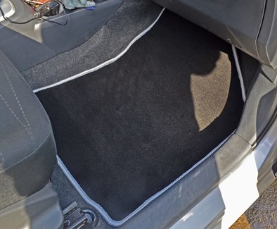 Ворсовые коврики на Toyota Yaris II 2005&nbsp;-&nbsp;2011 в Тамбове