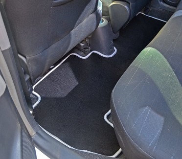 Ворсовые коврики на Toyota Yaris II 2005&nbsp;-&nbsp;2011 в Тамбове