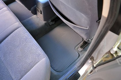 Ворсовые коврики на Toyota Avensis I 1997&nbsp;-&nbsp;2002 в Тамбове
