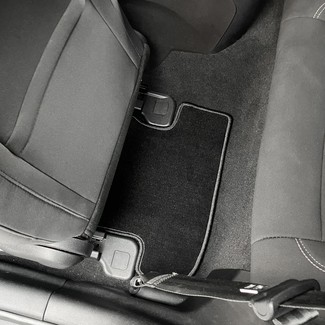 Ворсовые коврики на Ford Mustang VI 2013&nbsp;-&nbsp;2023 в Тамбове