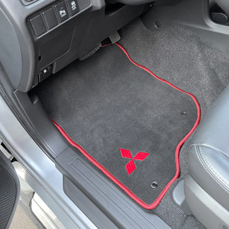 Ворсовые коврики на Mitsubishi Montero Sport III 2015&nbsp;-&nbsp;2026 в Тамбове