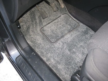 Ворсовые коврики на KIA Carens II 2006&nbsp;-&nbsp;2012 в Тамбове