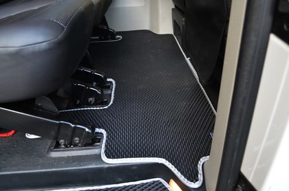 Ворсовые коврики на Volkswagen Caravelle (T6) 2015&nbsp;-&nbsp;2019 в Тамбове