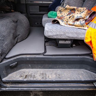 Ворсовые коврики на Mitsubishi Delica 3 1986&nbsp;-&nbsp;1999 в Тамбове