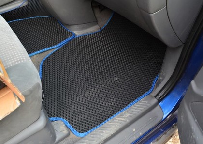 Коврики на Mazda MPV II 1999&nbsp;-&nbsp;2006 в Тамбове