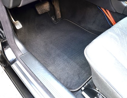 Ворсовые коврики на Mercedes E (W210) 1995&nbsp;-&nbsp;2002 в Тамбове